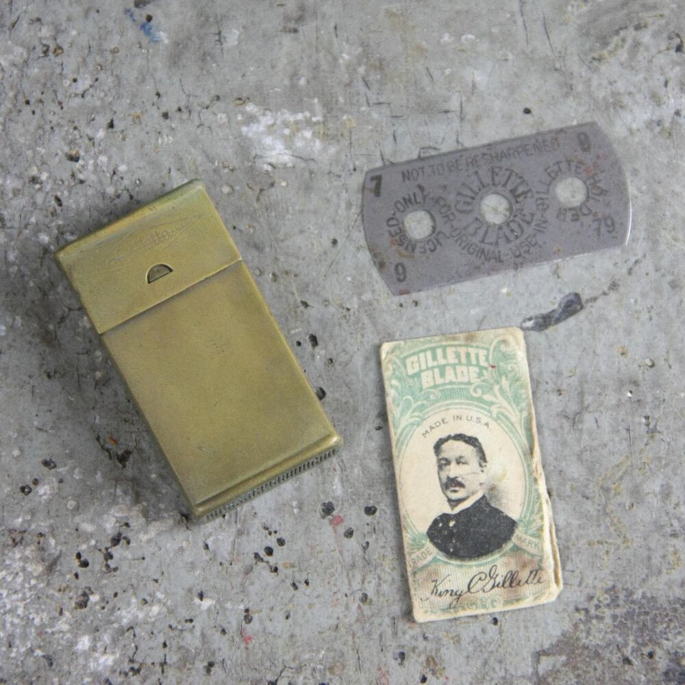 Antique Gillette Safety Razor Brass Blade Case, Blade, and Promotional Booklet